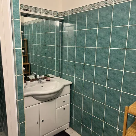 De 3 Pour 6 Personnes Apartman Toulon
